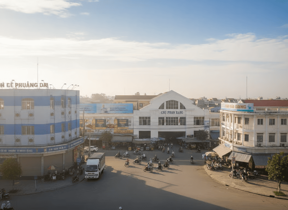 Chợ Phan Rang hay còn được gọi là Chợ Lớn Phan Rang